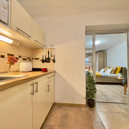 Hangulat Apartment